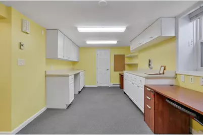 411 Albany Avenue, Kingston, NY 12401 - Photo 42