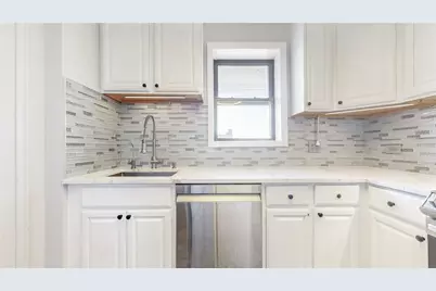 143-50 Hoover Avenue #507, Briarwood, NY 11435 - Photo 8