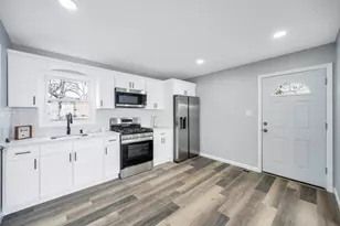 81 New Ave, Wyandanch, NY 11798 - Photo 10