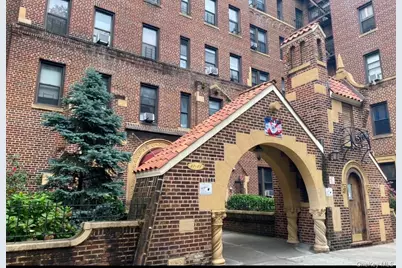 37-21 80th Street #4M, Jackson Heights, NY 11372 - Photo 1