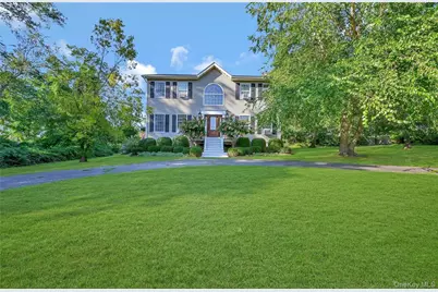 215 Kouros Road, New Suffolk, NY 11956 - Photo 1