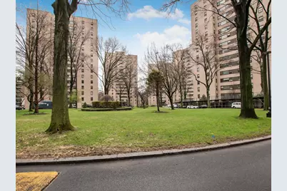 4 Fordham Hill Oval #8D, Bronx, NY 10468 - Photo 14