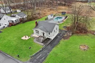 9 Emboden Ave, Otisville, NY 10963 - Photo 6