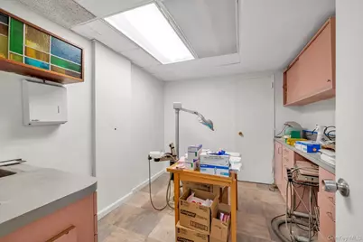 69-40 Yellowstone Blvd #9, Forest Hills, NY 11375 - Photo 12