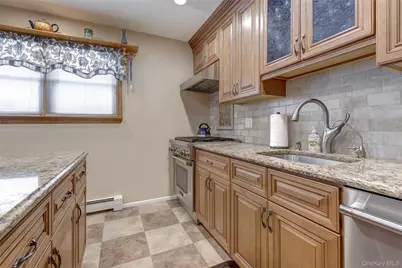 21 Godfrey Avenue, Bayville, NY 11709 - Photo 8