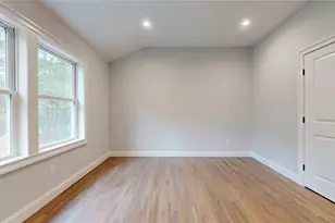 111 Currans Rd, Middle Island, NY 11953 - Photo 18