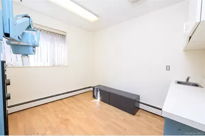 395 Westchester Avenue #LC, Port Chester, NY 10573 - Photo 10