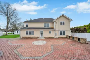 6 Garden Cir, Syosset, NY 11791 - Photo 28