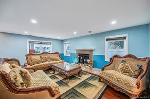 6 Garden Cir, Syosset, NY 11791 - Photo 8