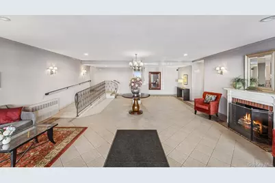 241-20 Northern Boulevard #2B, Little Neck, NY 11362 - Photo 22