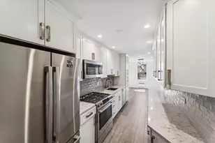 241-20 Northern Blvd, Little Neck, NY 11362 - Photo 4