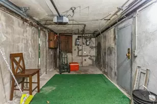 4121 Grace Ave, Bronx, NY 10466 - Photo 36