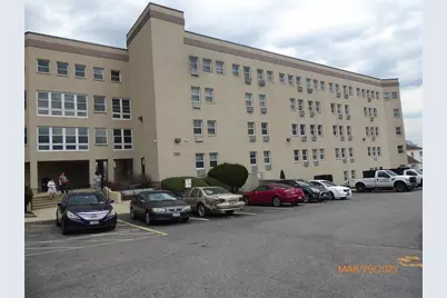 280 Lowndes Avenue #111G, Huntington Station, NY 11746 - Photo 1