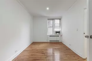 110-34 73 Rd, Forest Hills, NY 11375 - Photo 18