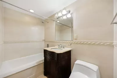 13338 Sanford Ave #20B, Flushing, NY 11355 - Photo 1