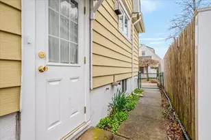 601 Hughes St, Bellmore, NY 11710 - Photo 26