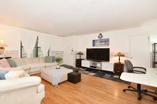 196-65 69th Ave, Fresh Meadows, NY 11365 - Photo 8