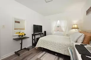 196-65 69th Ave, Fresh Meadows, NY 11365 - Photo 20