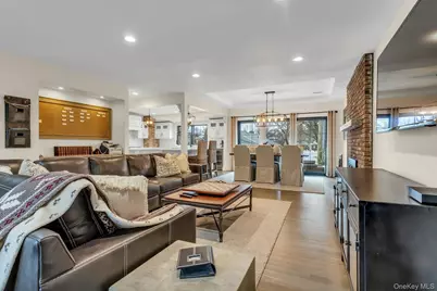 One Jerry Lane, Glen Cove, NY 11542 - Photo 12