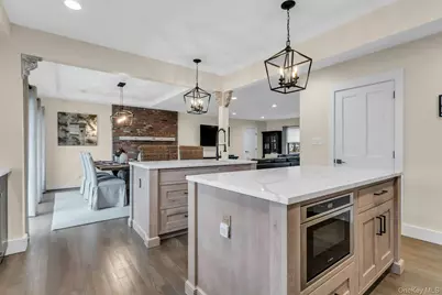 One Jerry Lane, Glen Cove, NY 11542 - Photo 4