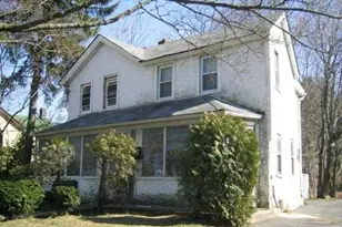 58-64 Steamboat Rd, Great Neck, NY 11024 - Photo 2