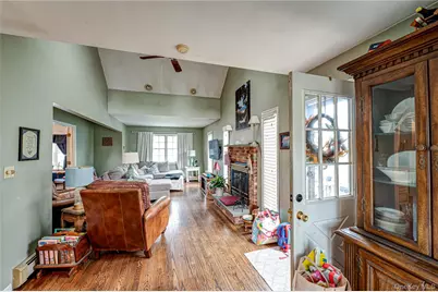 226 Sears Road, West Islip, NY 11795 - Photo 12