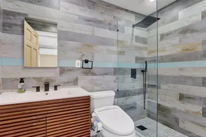 505 East Drive, Copiague, NY 11726 - Photo 26