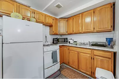 2470 Glebe Avenue, Bronx, NY 10461 - Photo 22