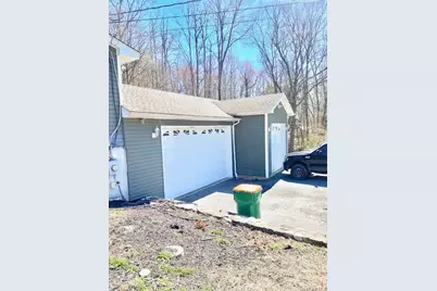 7 Broadview Road, Poughkeepsie, NY 12603 - Photo 1