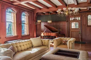 31 Fort Hill Dr, Lloyd Harbor, NY 11743 - Photo 16