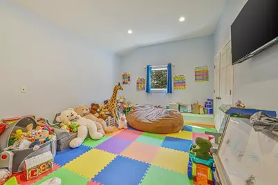 527 Deer Park Avenue, Dix Hills, NY 11746 - Photo 18