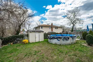 6 Frederick Ave, Freeport, NY 11520 - Photo 18