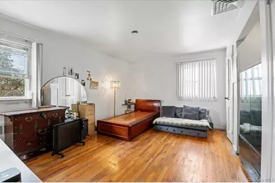 18 Hilary Lane, Westbury, NY 11590 - Photo 10