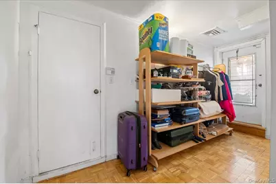 18 Hilary Lane, Westbury, NY 11590 - Photo 18