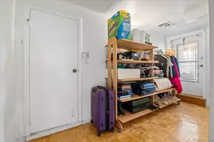 18 Hilary Ln, Westbury, NY 11590 - Photo 18