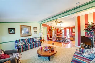 1407 Middle Rd, Calverton, NY 11933 - Photo 8