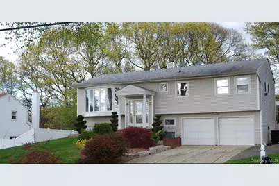 23 Ridge Court, Smithtown, NY 11788 - Photo 2