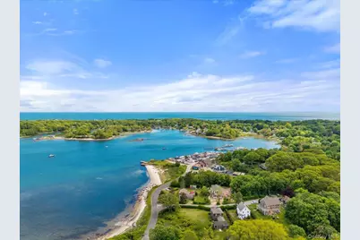 Avenue B, Fishers Island, NY 06390 - Photo 14