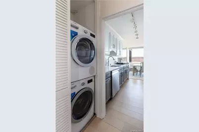 2521 Palisade Avenue #8C, Bronx, NY 10463 - Photo 6