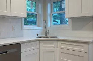 159 Washington Ave, Wheatley Heights, NY 11798 - Photo 12