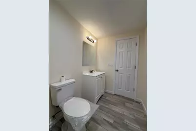 159 Washington Avenue, Wheatley Heights, NY 11798 - Photo 14