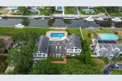 20 Oak Lane, Hampton Bays, NY 11946 - Photo 42