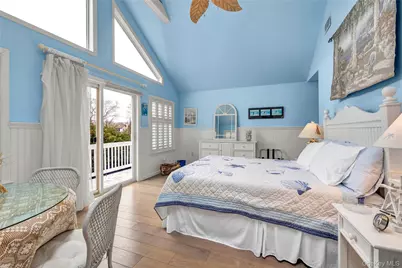 20 Oak Lane, Hampton Bays, NY 11946 - Photo 26