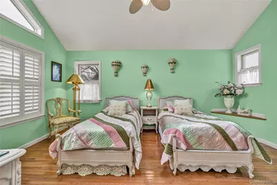 20 Oak Lane, Hampton Bays, NY 11946 - Photo 24