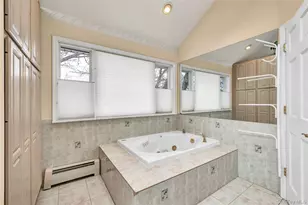 20 Oak Ln, Hampton Bays, NY 11946 - Photo 32