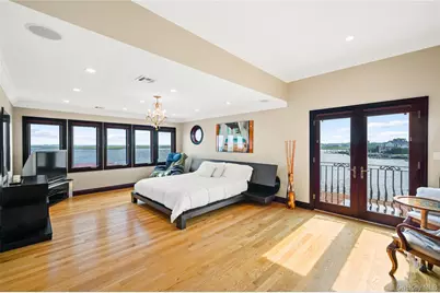 1101 Harbor Road, Hewlett, NY 11557 - Photo 32
