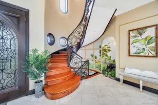 1101 Harbor Rd, Hewlett, NY 11557 - Photo 10