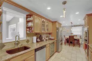 154 California Ave, Freeport, NY 11520 - Photo 10