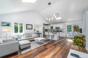 410 Cedar Dr, Mattituck, NY 11952 - Photo 4