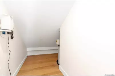 108 South Street #D, Oyster Bay, NY 11771 - Photo 8